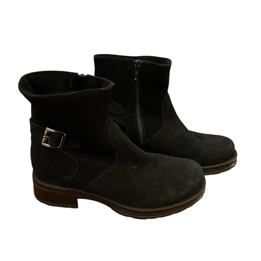 La Canadienne Haven boots size 7 waterproof black suede booties new without box